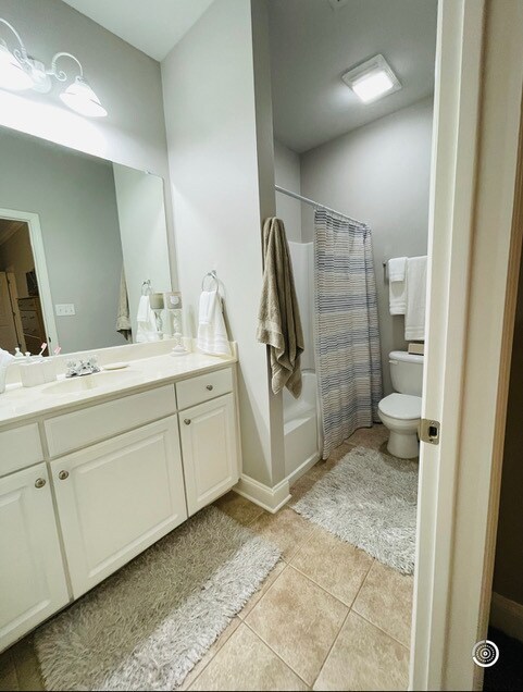 Building Photo - 900 Dean Lee Dr