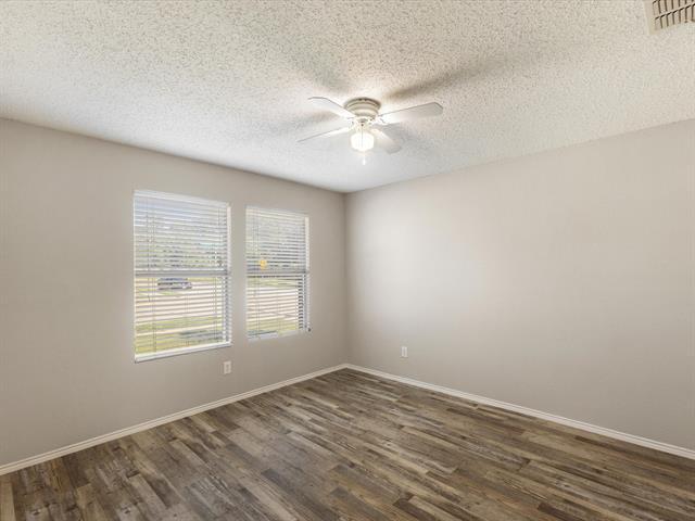Building Photo - 8212 Canoe Ridge Ln