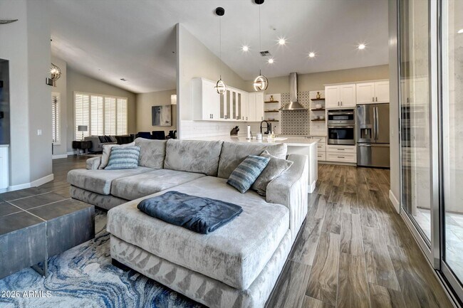 Building Photo - 9045 E Casitas Del Rio Dr