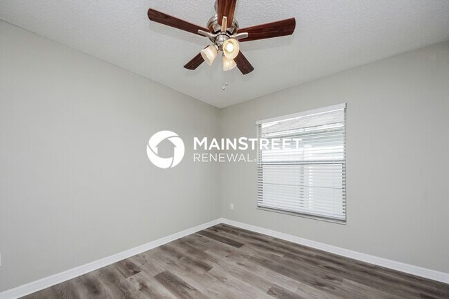Building Photo - 3 Bedroom Pet-Friendly Home in Kissimmee, FL with Main Street Renewal