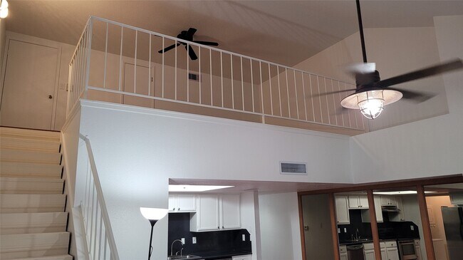 Building Photo - 14777 Wunderlich Dr