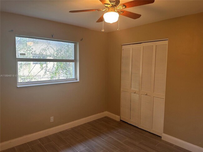 Building Photo - 3761 NW 9th St