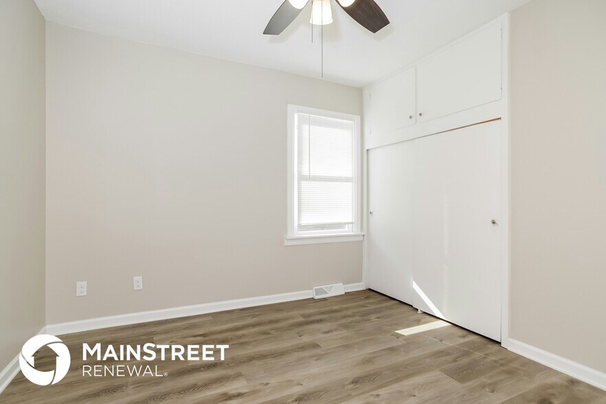 Building Photo - 2702 S Glenwood Ave