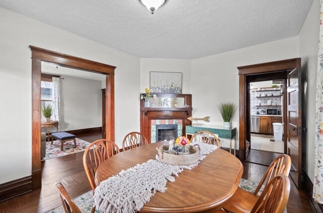 Building Photo - 2929 Newman St