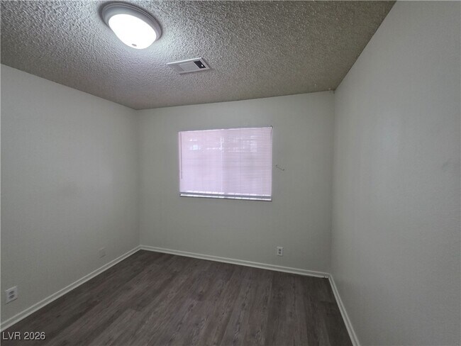 Building Photo - 3214 Anacapa Way