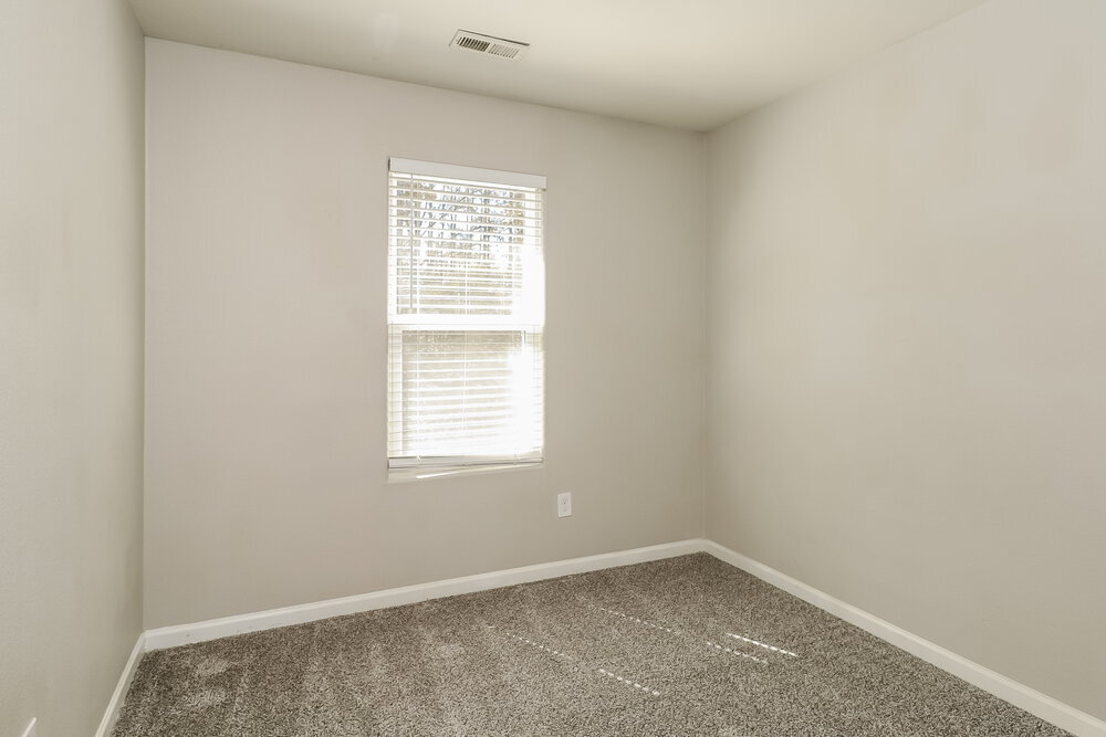 Building Photo - 2541 Meadow Crossing Dr