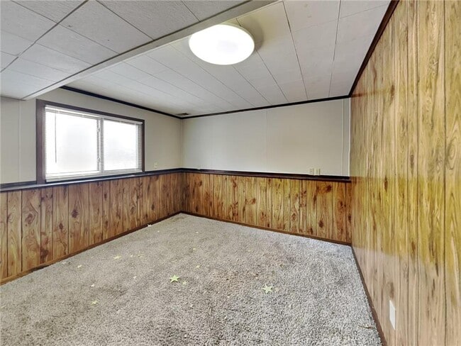 Building Photo - 3401 75th Ave N