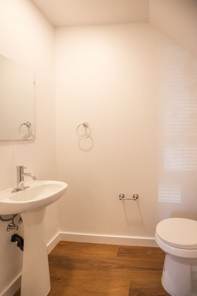 Building Photo - One Month Free ***Available NOW-  3 Bedroo...