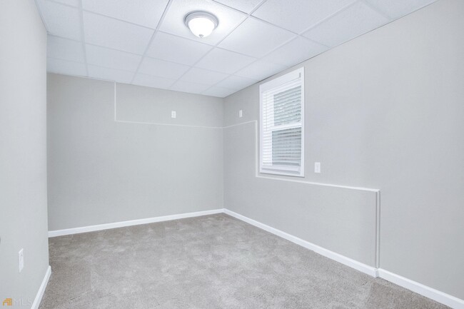 Building Photo - 2719 McCoy Ave
