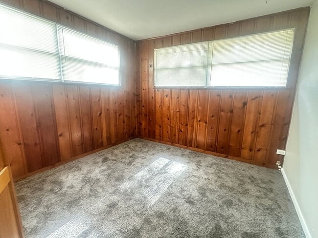 Building Photo - 2220 Faws St