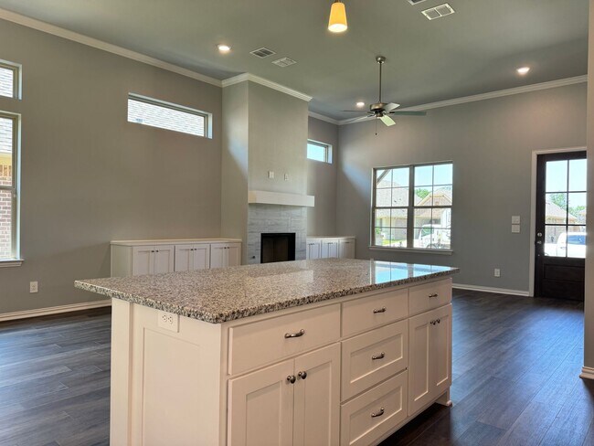 Building Photo - 448 Preston Rdg Dr