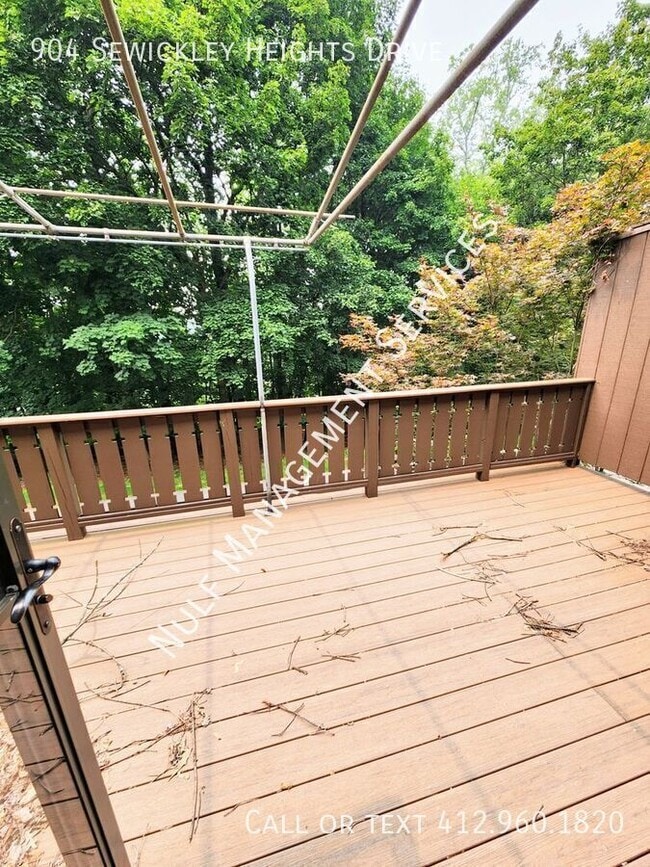 Building Photo - 904 Sewickley Heights Dr