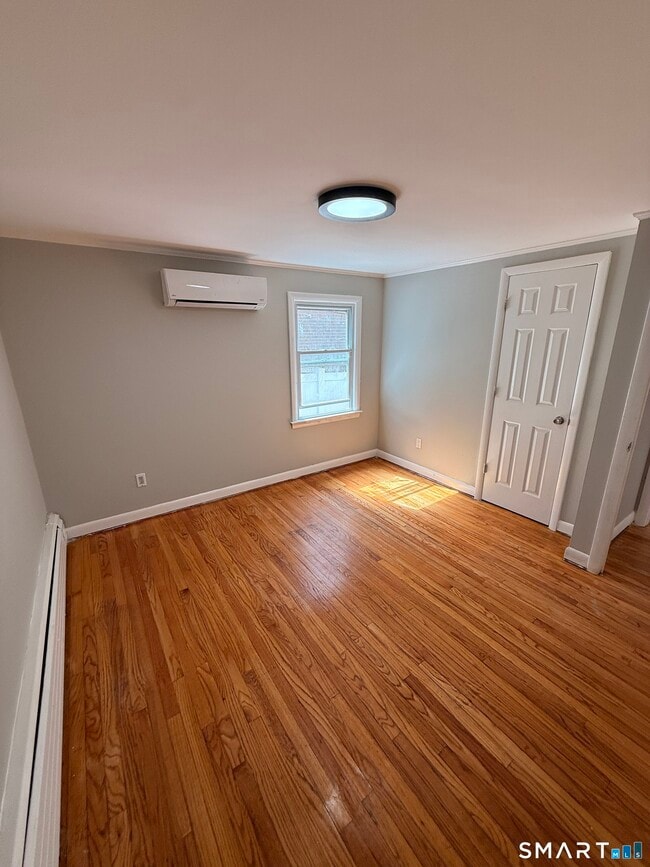 Building Photo - 37 Caya Ave
