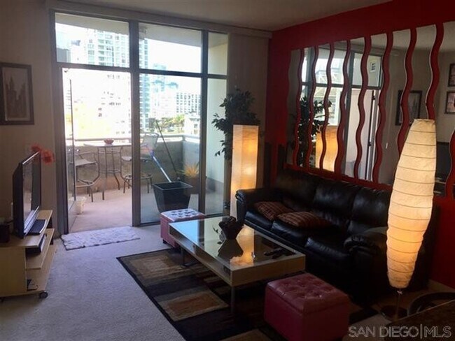 Building Photo - Beautifully Furnished Condo Right Across f...