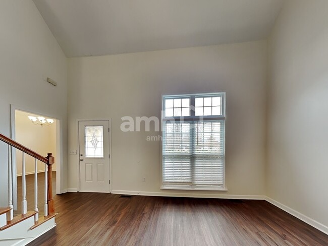 Building Photo - 7209 Sir William Dr