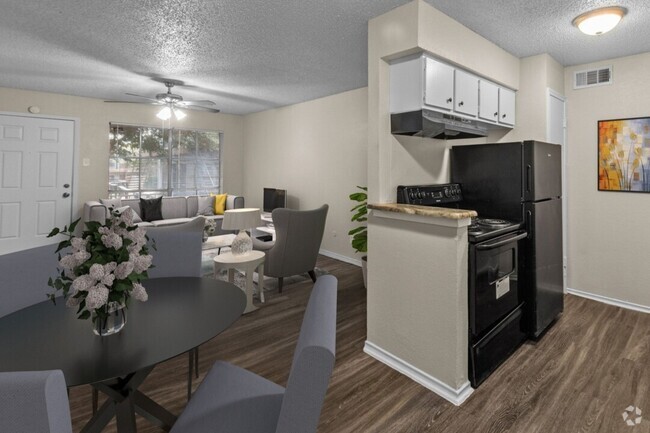Building Photo - Greenhill Apartments