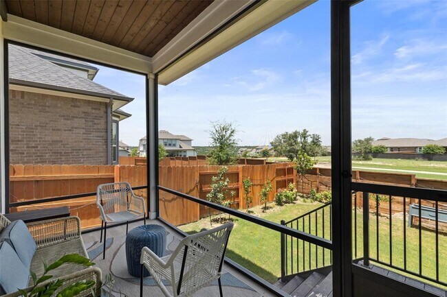 Building Photo - 6908 Empresa Dr