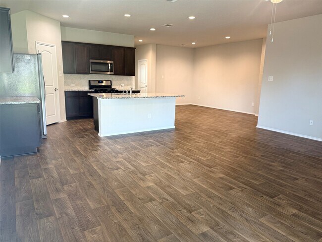 Building Photo - 15310 Dinnet Berm Dr