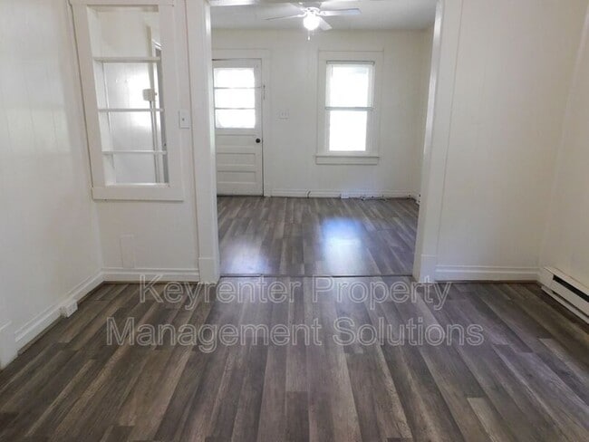 Building Photo - 202 Wilson Ave