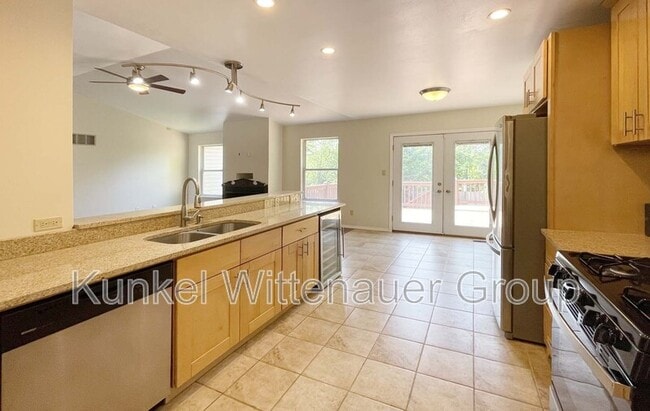 Building Photo - 2746 Brookrun Dr