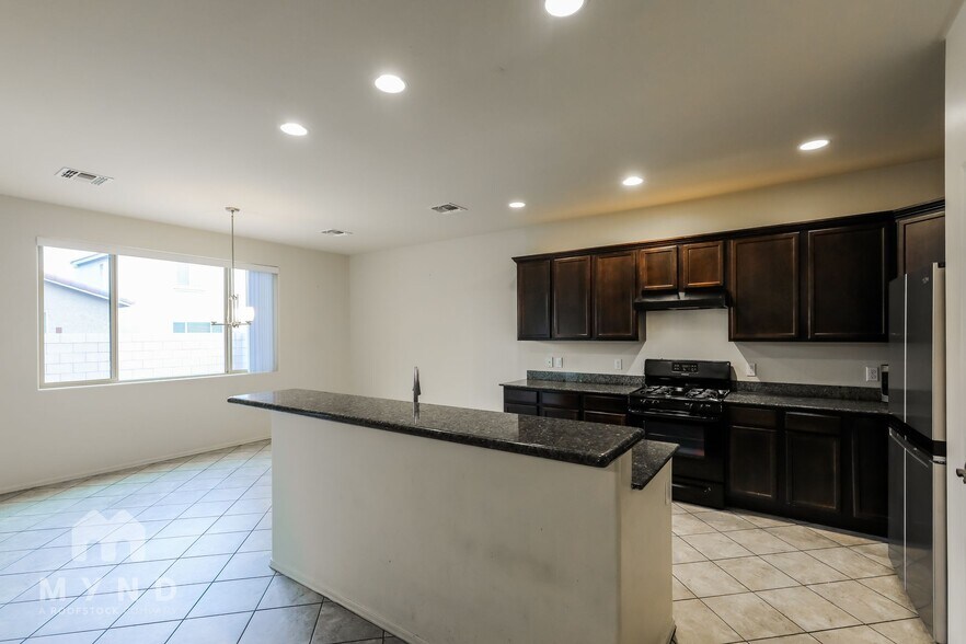 Building Photo - 2763 W Checkerspot Dr