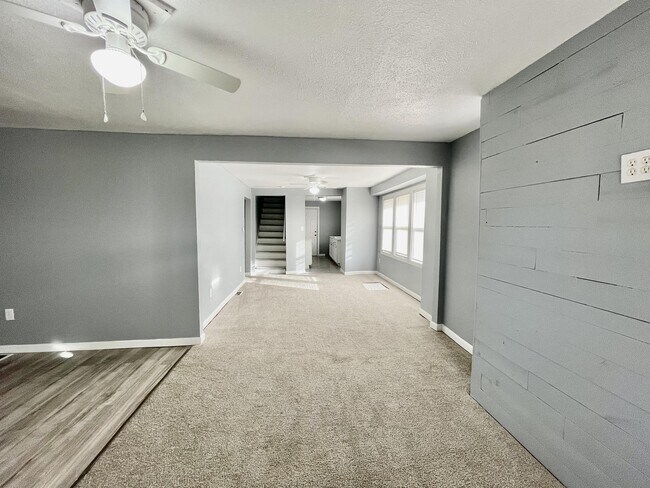 Building Photo - 2127 Park Ave