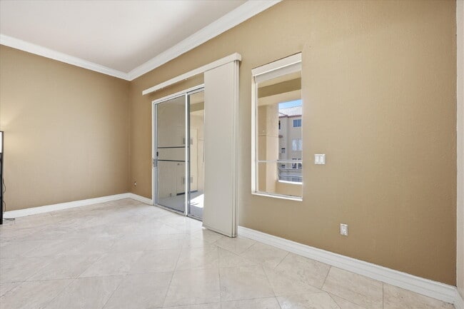 Building Photo - Luxury 1-Bedroom Rental in Guard-Gated Meridian – Walk to the Strip!