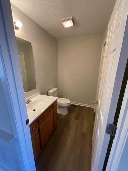 Building Photo - 102 Northwinds Dr