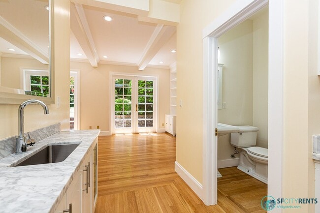 Building Photo - Pacific Heights: Remodeled Single Family H...