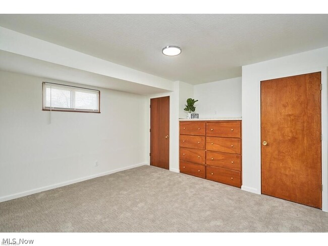 Building Photo - 601 Baldwin Rd