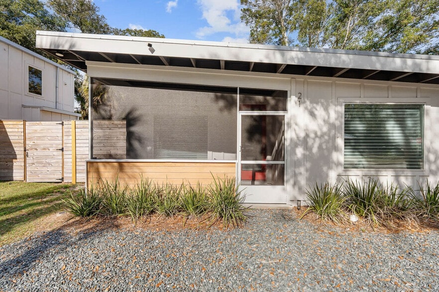 Building Photo - 21 Pearl St