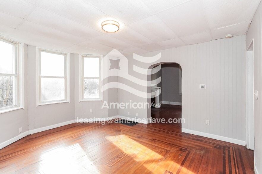 Building Photo - 1014 Parkson Pl