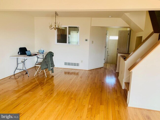 Building Photo - 8792 Manahan Dr