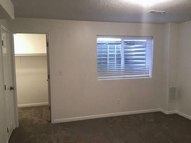 Building Photo - 2552 W 1500 N