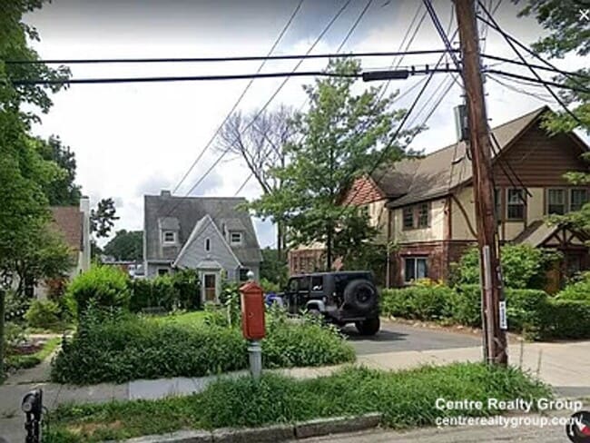 Building Photo - Amazing value two bedroom in Brookline