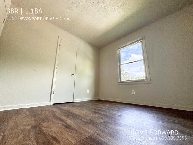 Building Photo - 1345 Devonport Dr