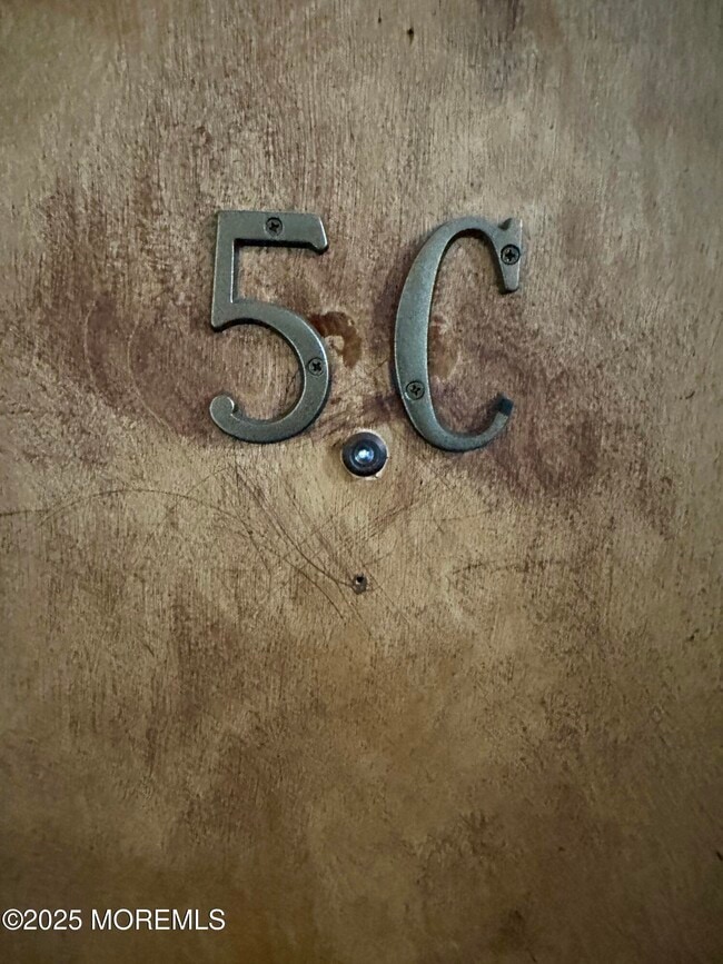 Building Photo - 500 Deal Lake Dr