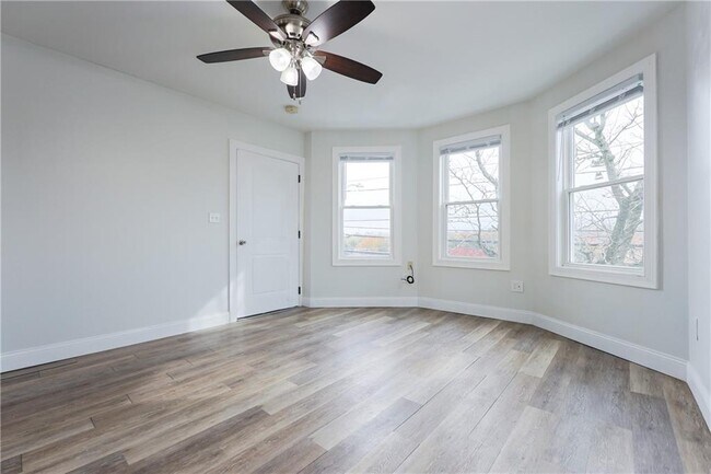 Building Photo - 214 Silver Spring St