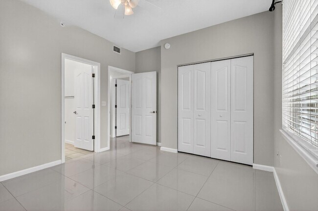 Building Photo - 175 Galicia Way