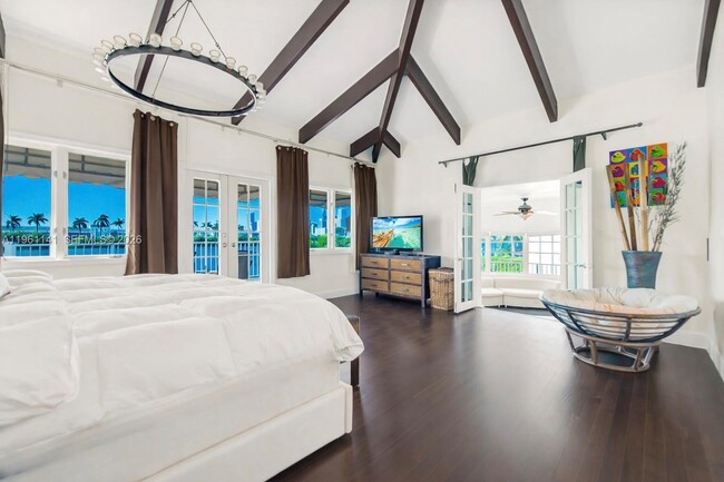 Building Photo - 224 S Coconut Ln