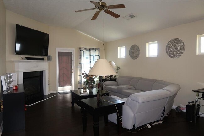 Building Photo - 158 Cobbler Cove Dr
