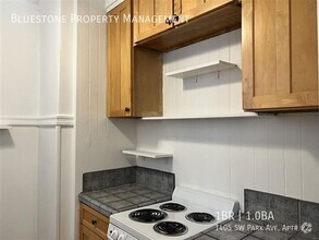 Building Photo - Great 1 bedroom on the Park Blocks, Great ...