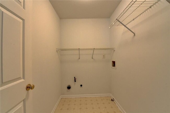 Building Photo - 6535 Ganton Dr