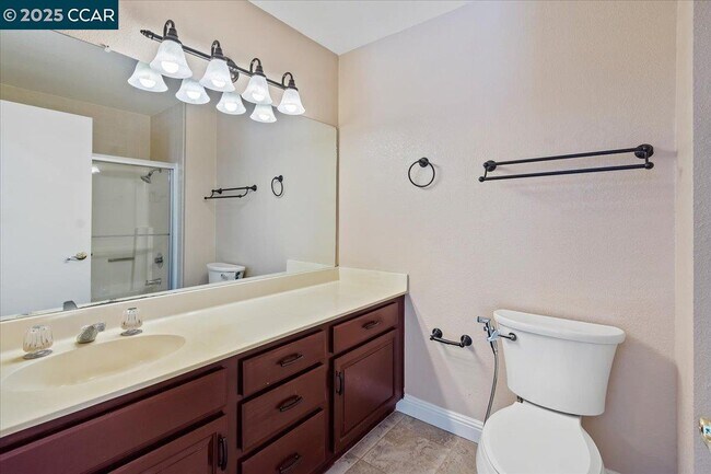 Building Photo - 1156 Tiffany Ln