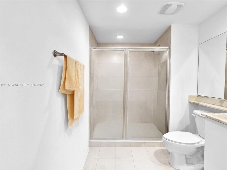 Building Photo - 18800 NE 29th Ave