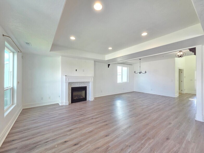 Building Photo - 13122 W 1st Ave