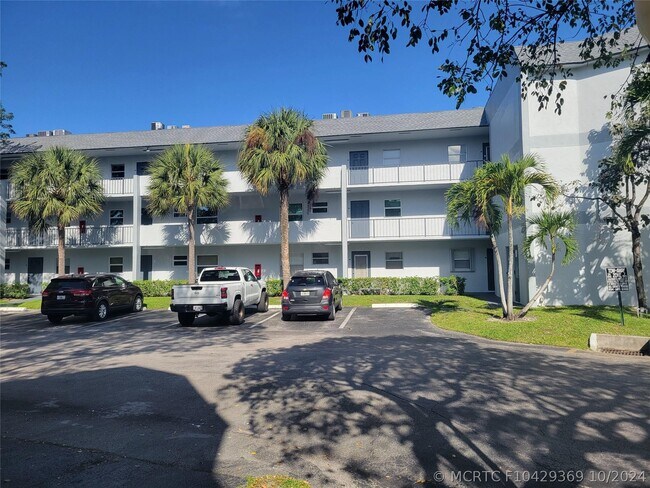 Building Photo - 8370 Sands Point Blvd