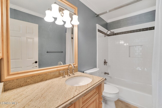 Building Photo - 2995 Dogwood Cir