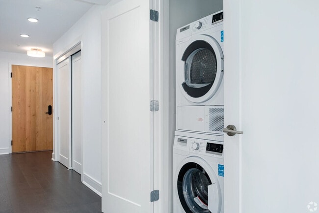 Building Photo - 1845 9th St NW