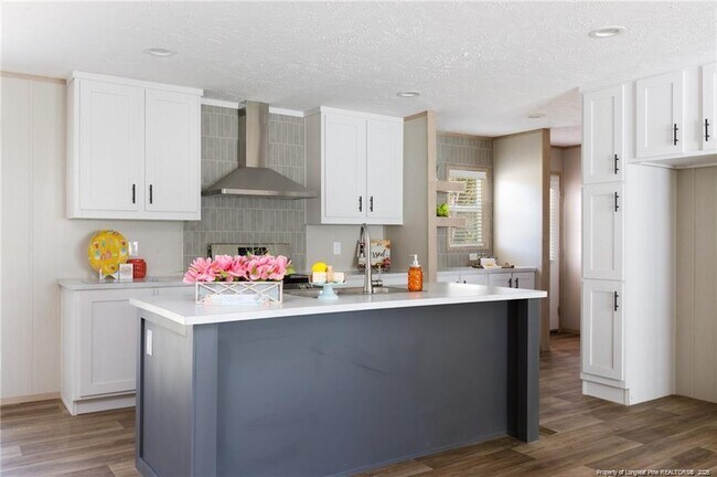 Building Photo - 1837 Gumberry Ct